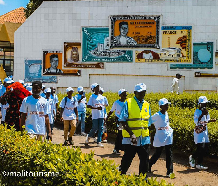 Célébration de le Journée Internationale des Guides Touristiques